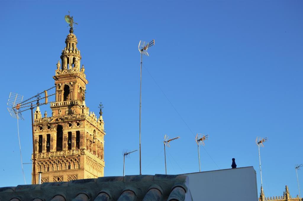 Stunning Attic With Private Terrace And Parking Optional Apartman Sevilla Kültér fotó
