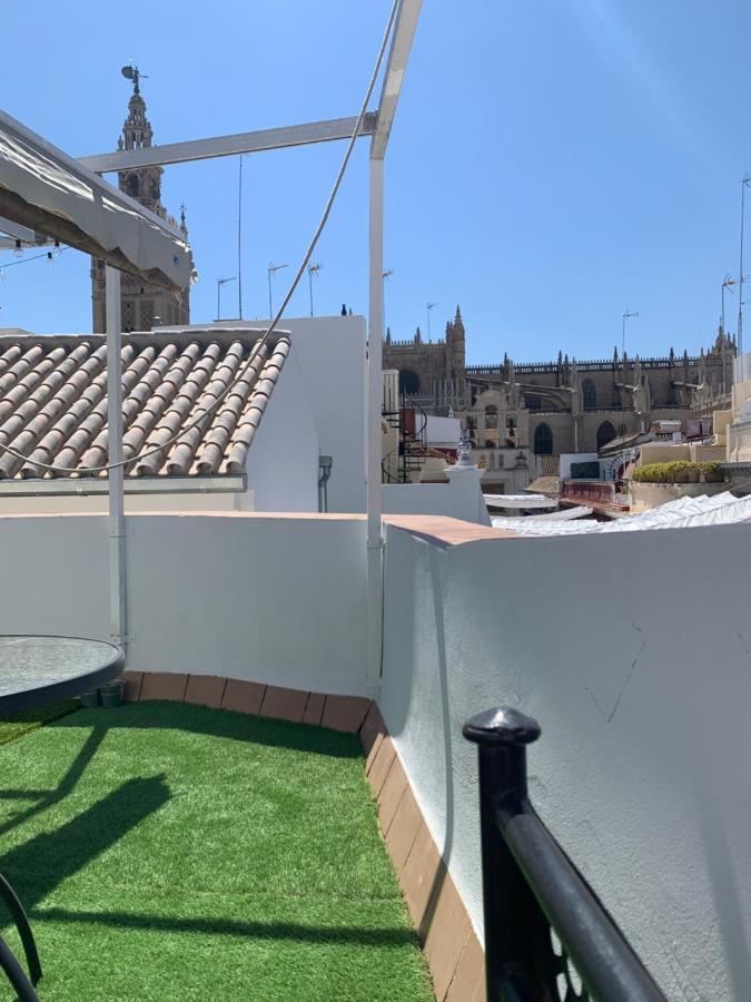 Stunning Attic With Private Terrace And Parking Optional Apartman Sevilla Kültér fotó
